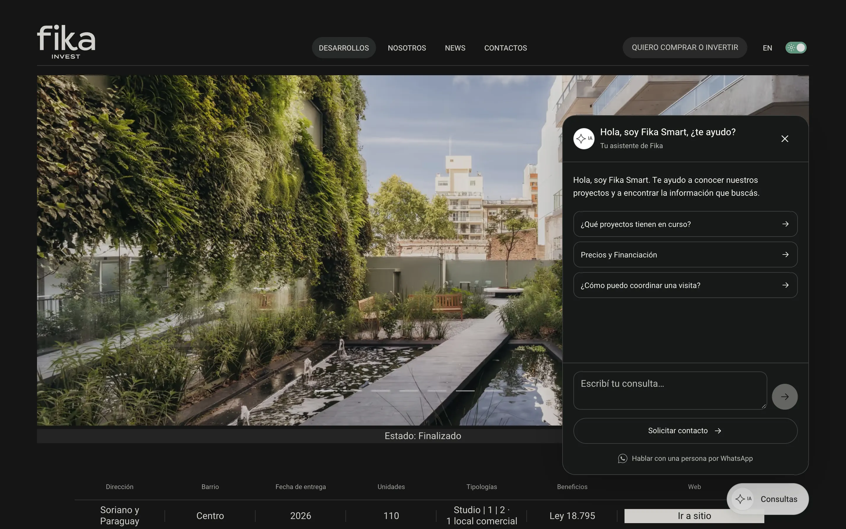 Fika Smart, el asistente con IA de Fika, abierto sobre la ficha del edificio MasMio Plaza con preguntas sugeridas.