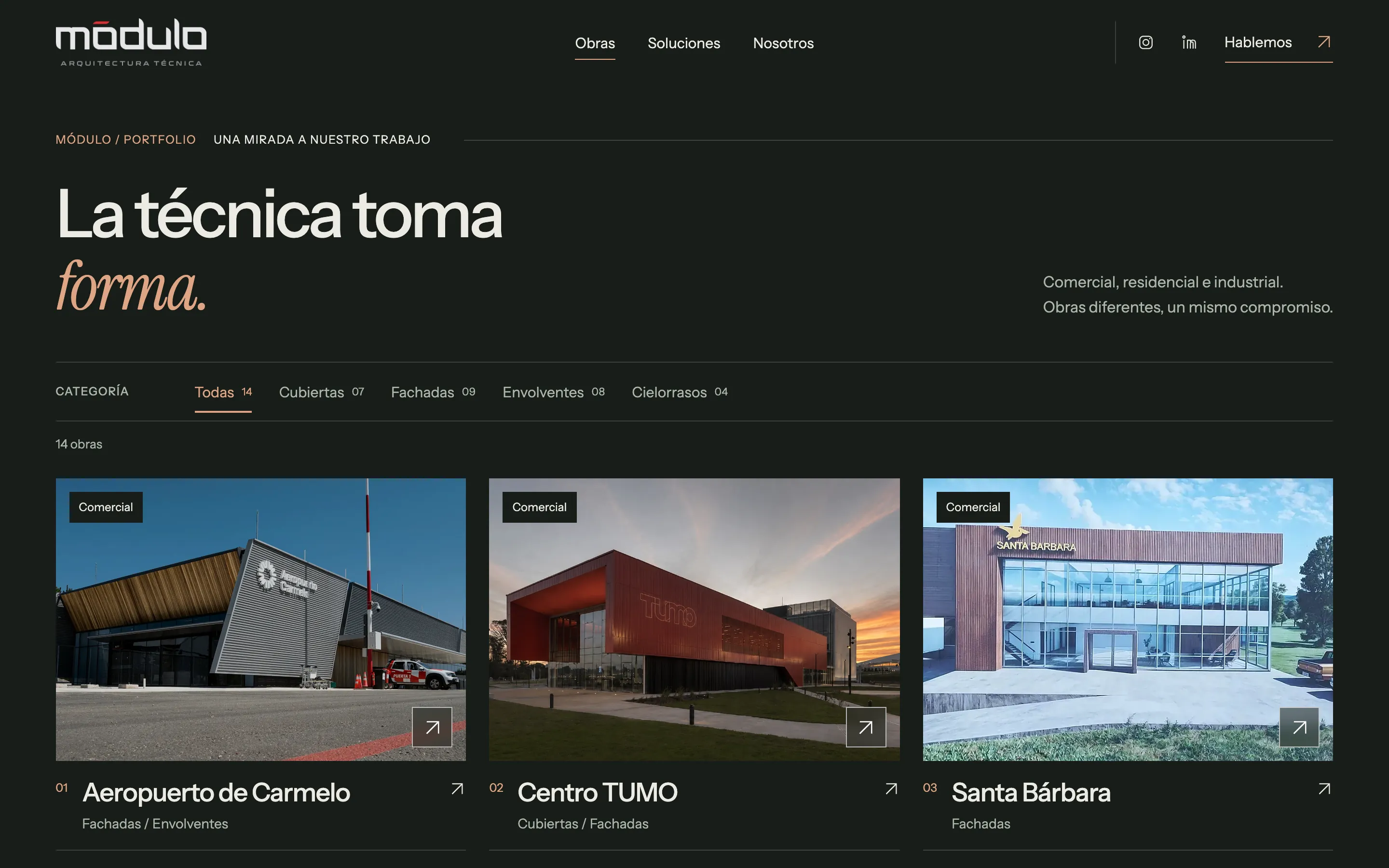 Portfolio de Módulo con 14 obras filtrables por cubiertas, fachadas, envolventes y cielorrasos.